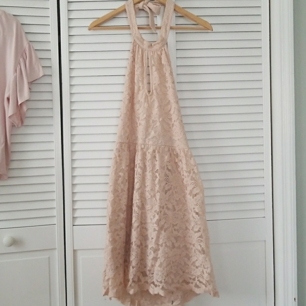 SUMMER CLEARANCE Forever 21 Pastel Pink Lace Dress